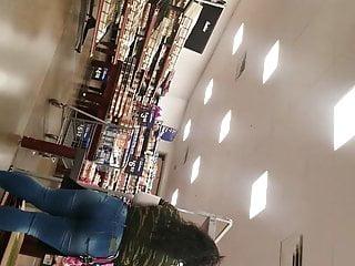 World Latina macht es sich selbst