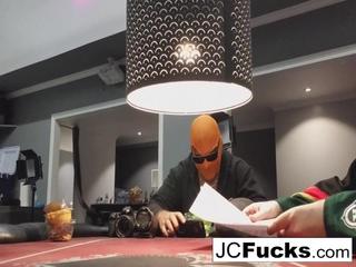 Leya falcon und Lola Myluv lecken sich