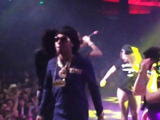 Schwarzer bulle treibt es mit russischen Mädchen