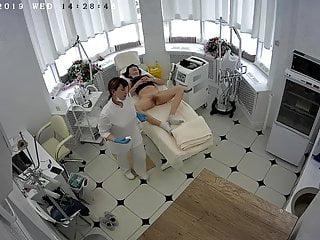 Versteckte Kamera im schönheitssalon filmt alles