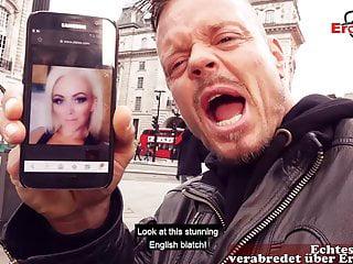 Deutscher Pornostar Rebecca lässt sich von einem Touristen in den Mund spritzen