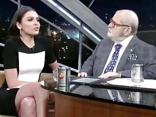 Monica und ihre Freundin werden von hinten gefickt