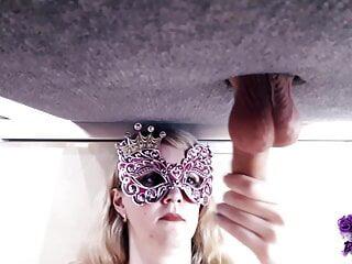 Handarbeit auf dem Billardtisch und dann wird gevögelt