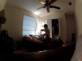 Brünette Teen wird abgefickt im Schlafzimmer