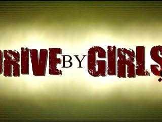 Kitty Jane beim öffentlichen Gangbang mit Fremden