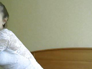 Super sexy Blondine rubbelt sich die Spalte