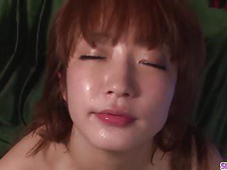 Amateur pov Blowjob mit einer hübschen Asiatin