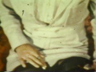 Solo Masturbation einer Schlampe in voller Länge