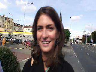 Mein Freund und meine Frau haben einen geilen Fick auf der straße