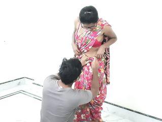 Indisches Pärchen hat Sex vor der Kamera